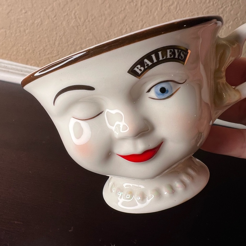 1990's Vintage Baileys Character Cup, Winking Lady, Footed Base - Picture 2 of 8